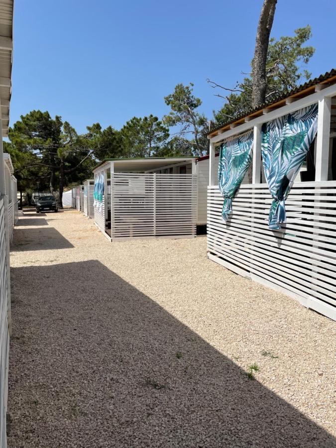 Dalmacia Mobile Homes And Caravans At The Beach 普利拉卡 外观 照片