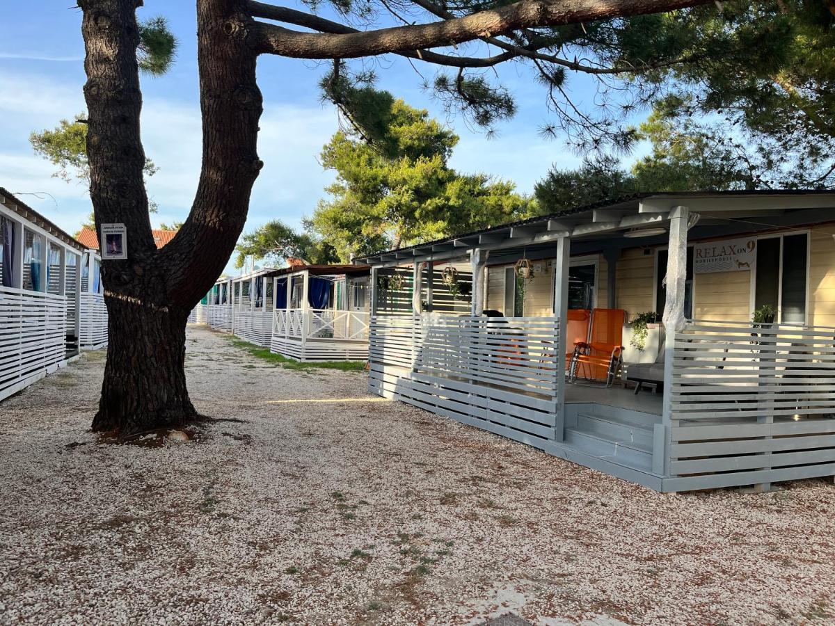 Dalmacia Mobile Homes And Caravans At The Beach 普利拉卡 外观 照片