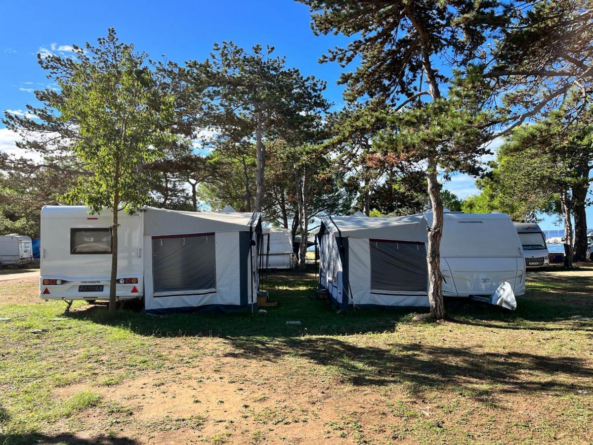 Dalmacia Mobile Homes And Caravans At The Beach 普利拉卡 外观 照片